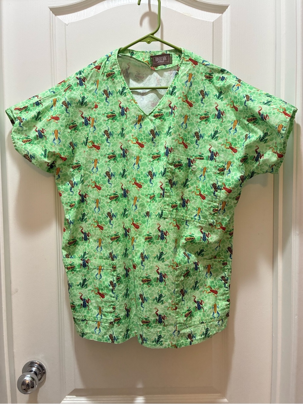 Light Green Short Sleeve V-Neck Scrub Top with Dart Frog Print XL Handmade